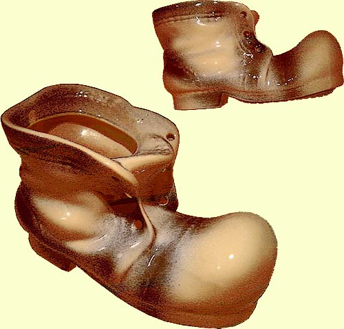 Flower pot 'Shoe', brown